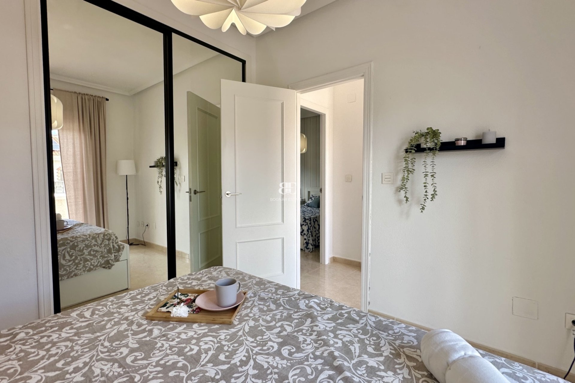 Resale - Townhouse -
San Miguel de Salinas