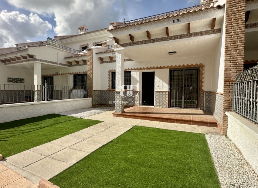 Resale - Townhouse -
San Miguel de Salinas