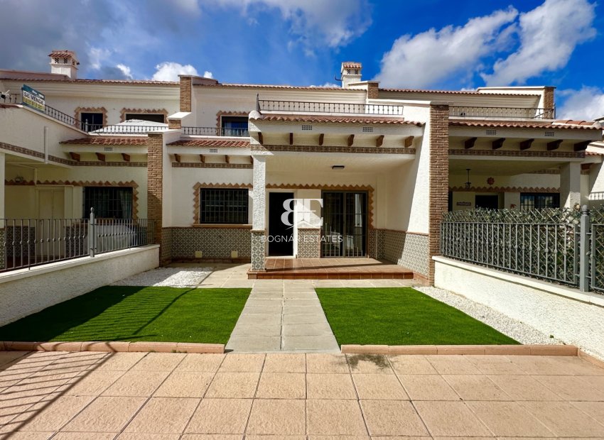 Resale - Townhouse -
San Miguel de Salinas