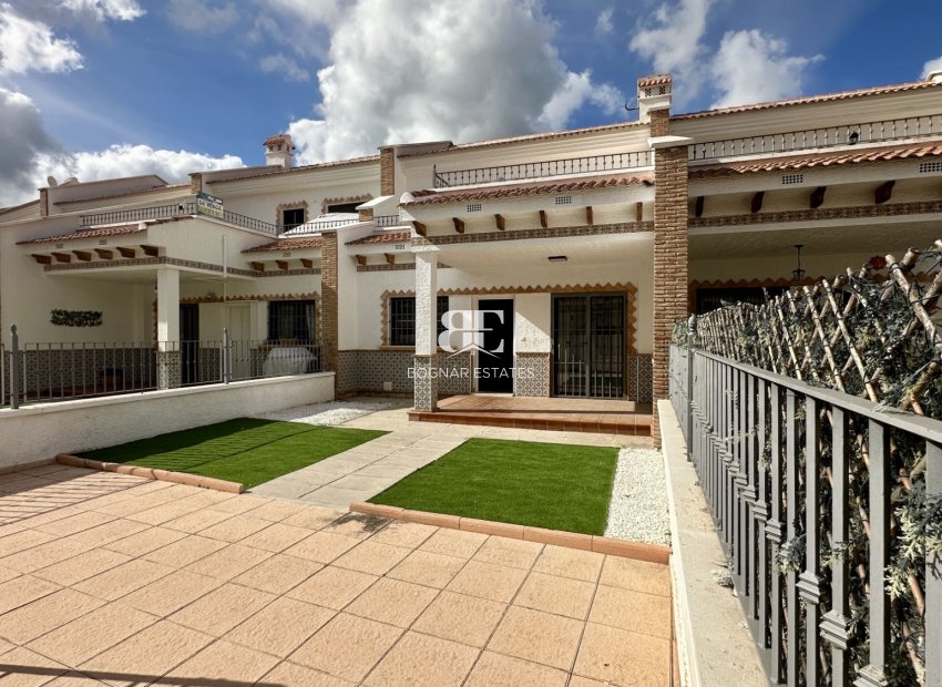 Resale - Townhouse -
San Miguel de Salinas