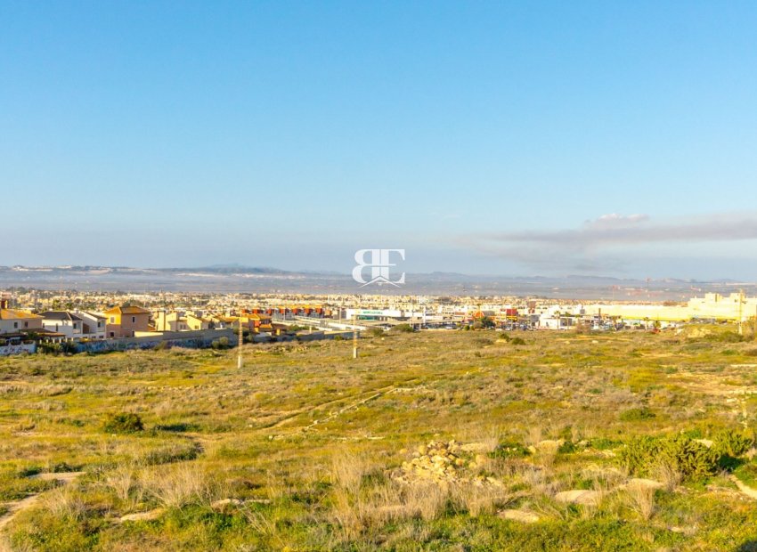 Resale - Townhouse -
Torrevieja - Aguas Nuevas