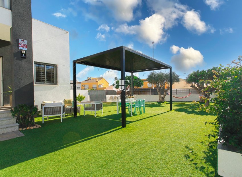 Resale - Townhouse -
Torrevieja - Aguas Nuevas