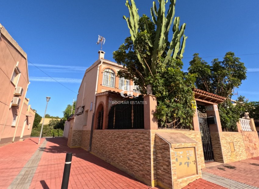 Resale - Townhouse -
Torrevieja - El Acequión - Los Náufragos