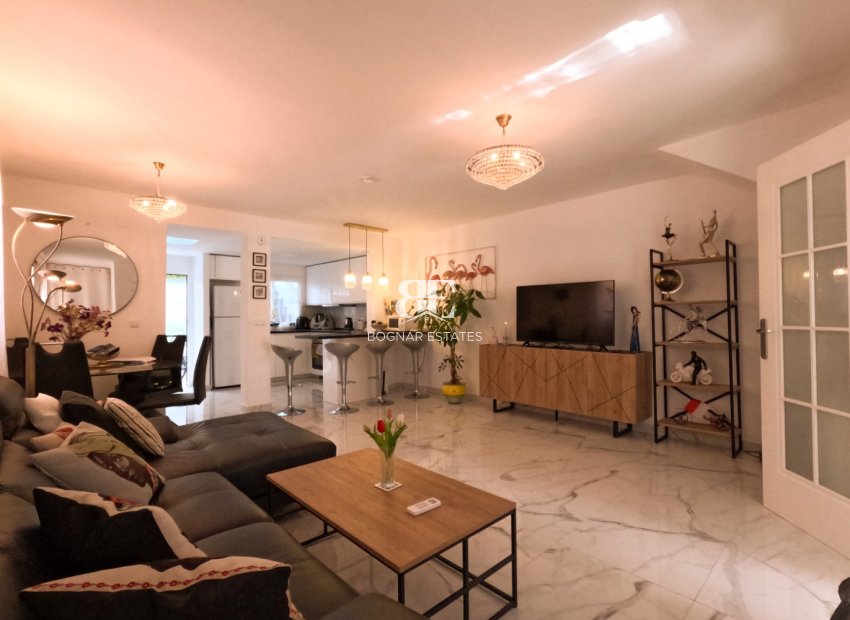 Resale - Townhouse -
Torrevieja - El Acequión - Los Náufragos