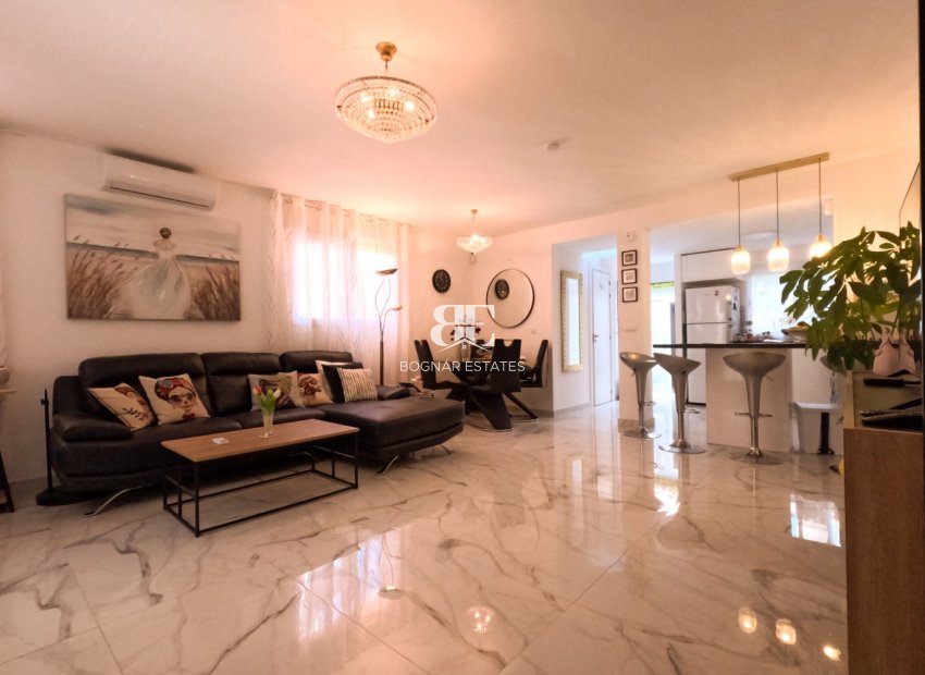 Resale - Townhouse -
Torrevieja - El Acequión - Los Náufragos