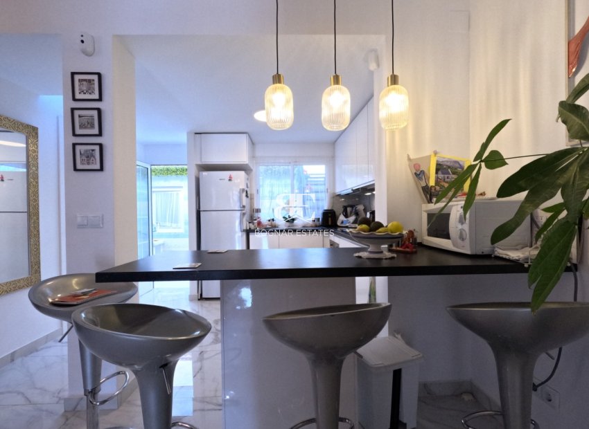 Resale - Townhouse -
Torrevieja - El Acequión - Los Náufragos