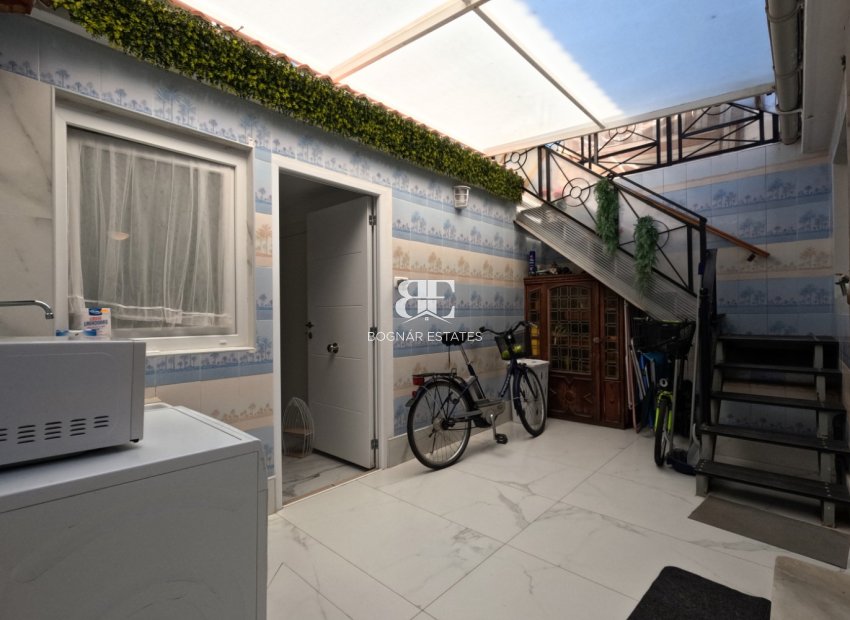 Resale - Townhouse -
Torrevieja - El Acequión - Los Náufragos