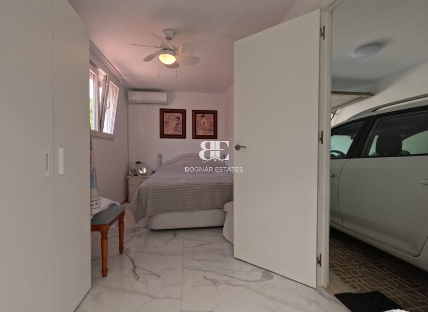 Resale - Townhouse -
Torrevieja - El Acequión - Los Náufragos