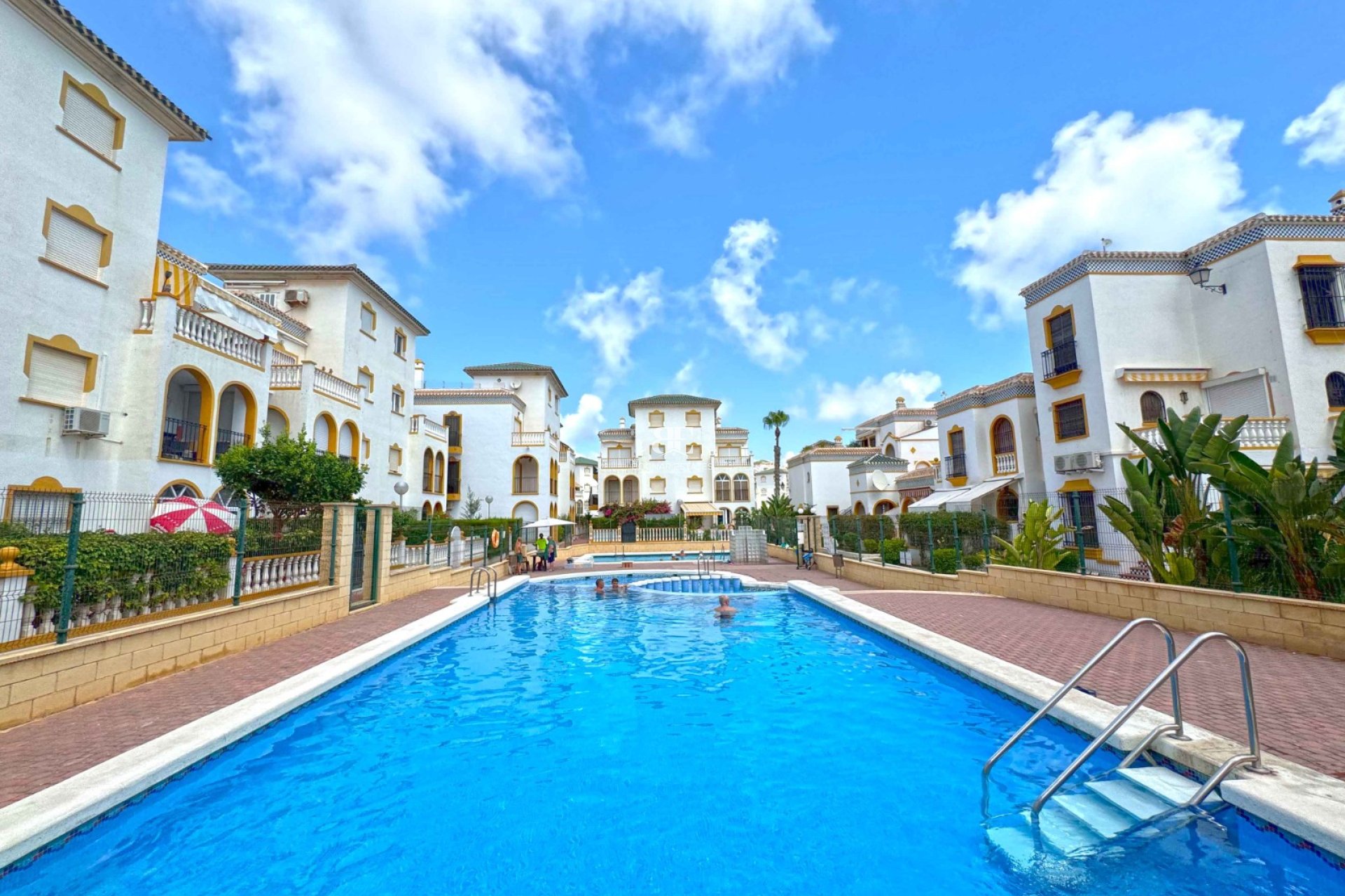 Resale - Townhouse -
Torrevieja - La Mata