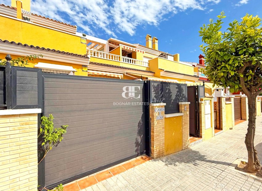 Resale - Townhouse -
Torrevieja - La Siesta - El Salado -  Torreta