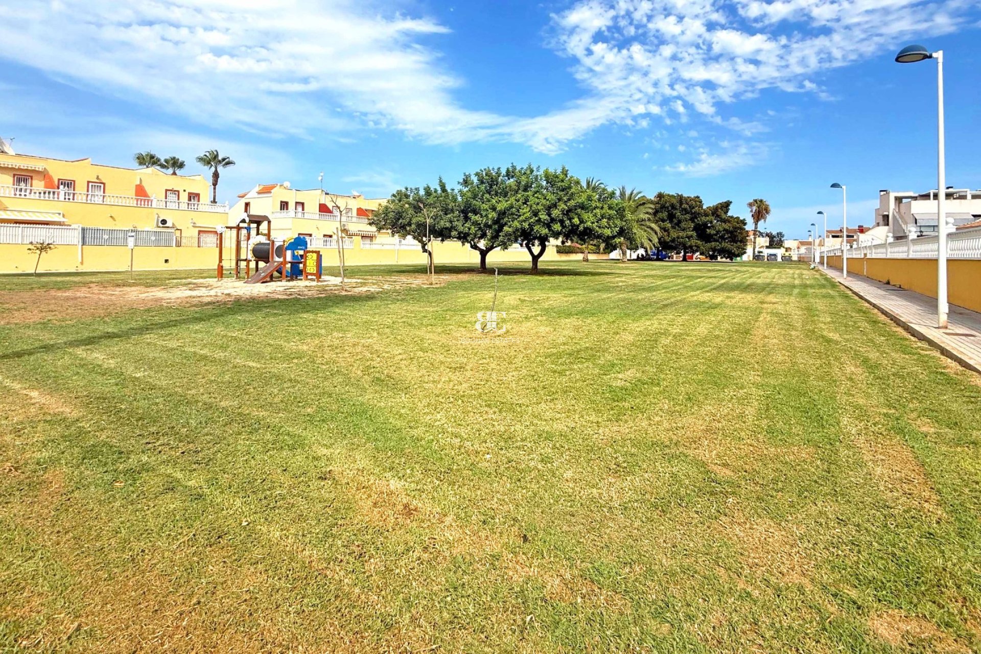 Resale - Townhouse -
Torrevieja - La Siesta