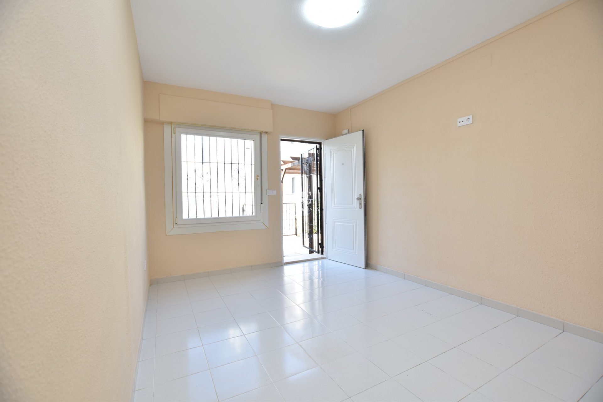 Resale - Townhouse -
Torrevieja - Lago Jardin