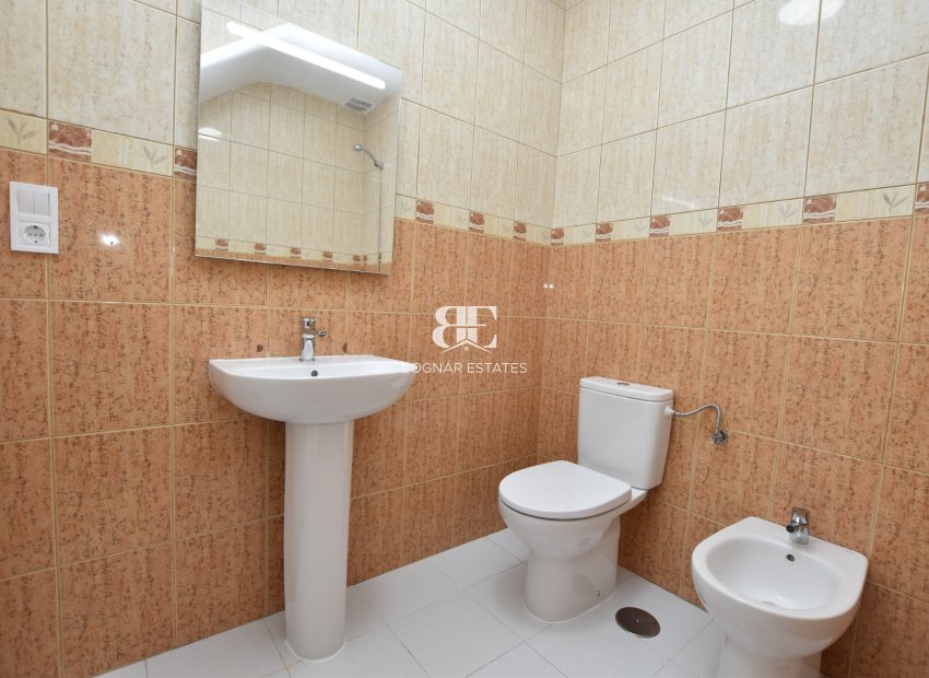 Resale - Townhouse -
Torrevieja - Lago Jardin