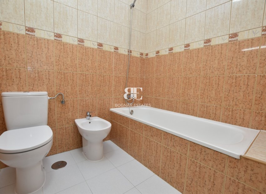 Resale - Townhouse -
Torrevieja - Lago Jardin