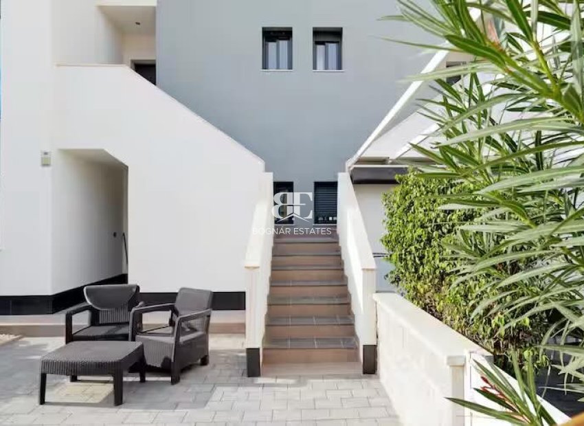 Resale - Townhouse -
Torrevieja - Punta Prima