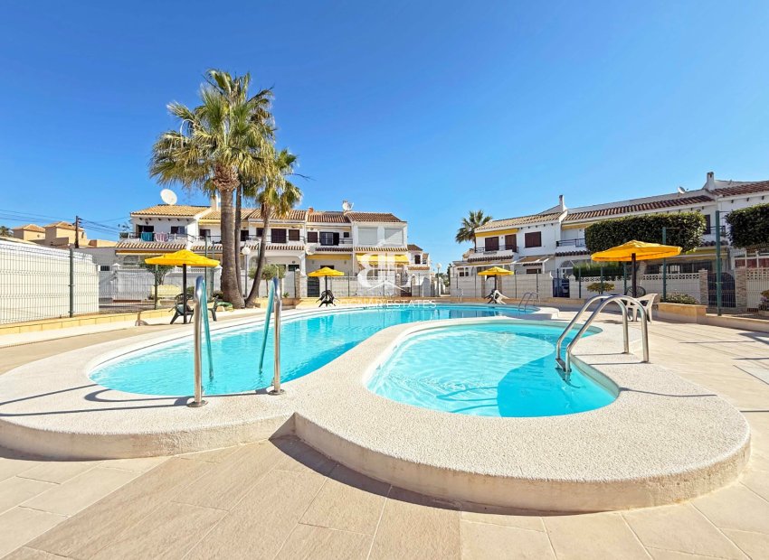 Resale - Townhouse -
Torrevieja - Torrelamata - La Mata