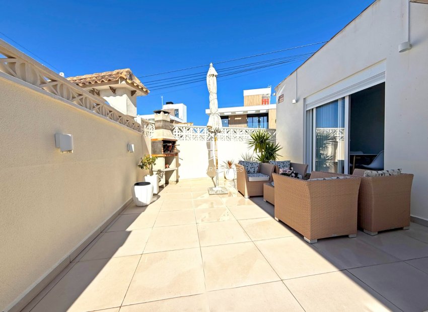 Resale - Townhouse -
Torrevieja - Torrelamata - La Mata