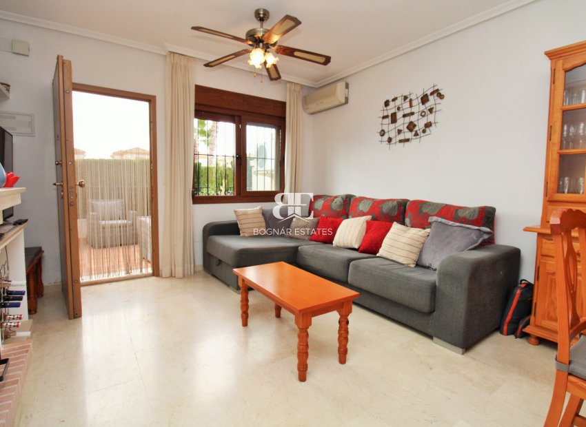 Resale - Townhouse -
Villamartín - PAU 8