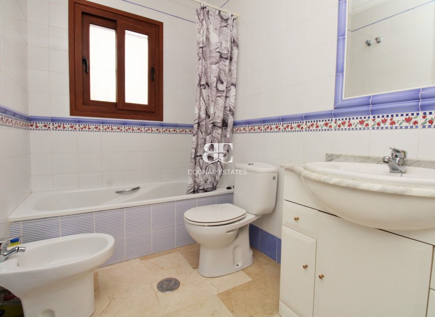 Resale - Townhouse -
Villamartín - PAU 8