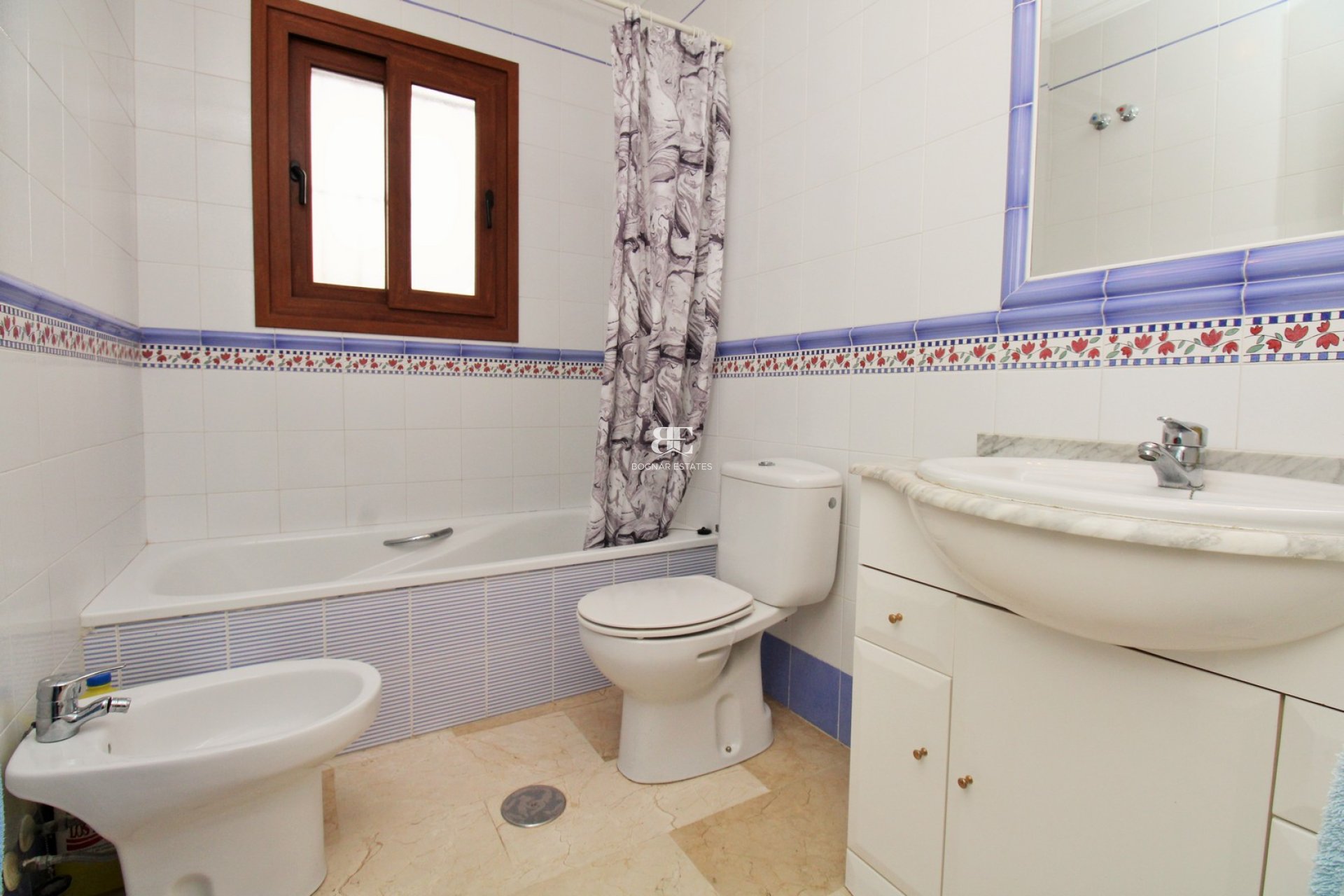 Resale - Townhouse -
Villamartín - PAU 8