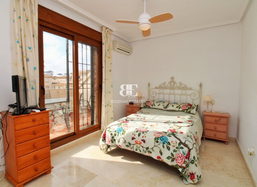 Resale - Townhouse -
Villamartín - PAU 8