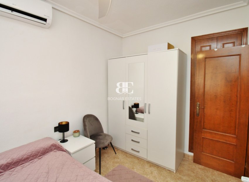 Resale - Townhouse -
Villamartín