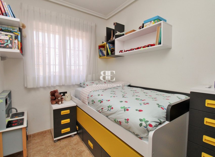 Resale - Townhouse -
Villamartín