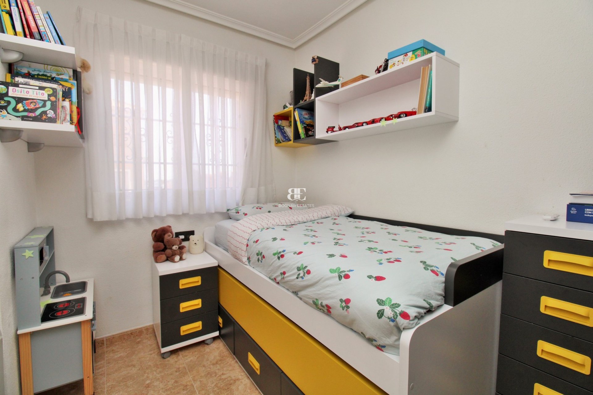 Resale - Townhouse -
Villamartín