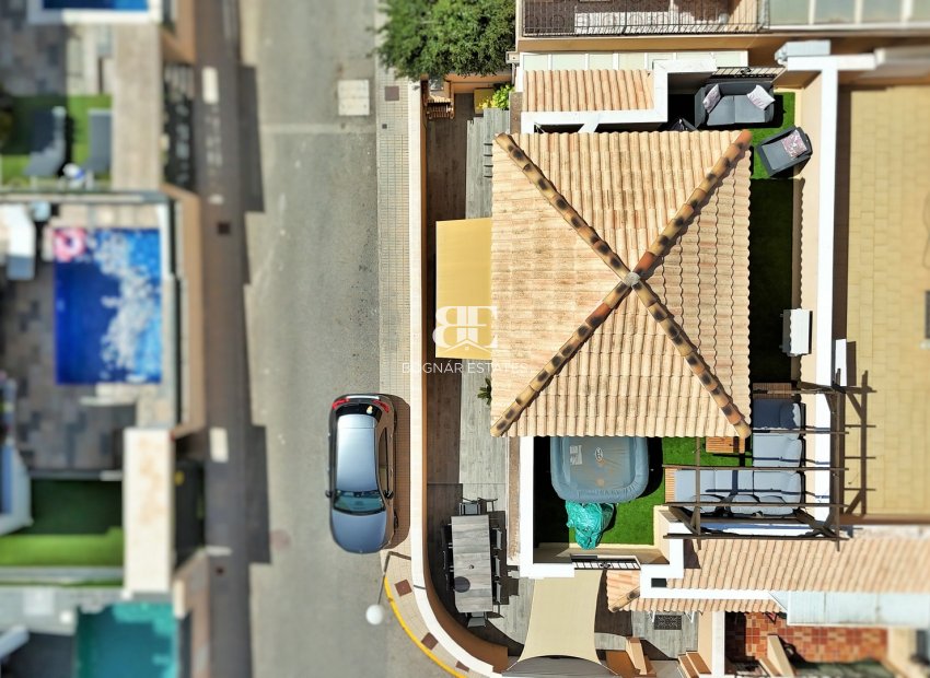 Resale - Townhouse -
Villamartín