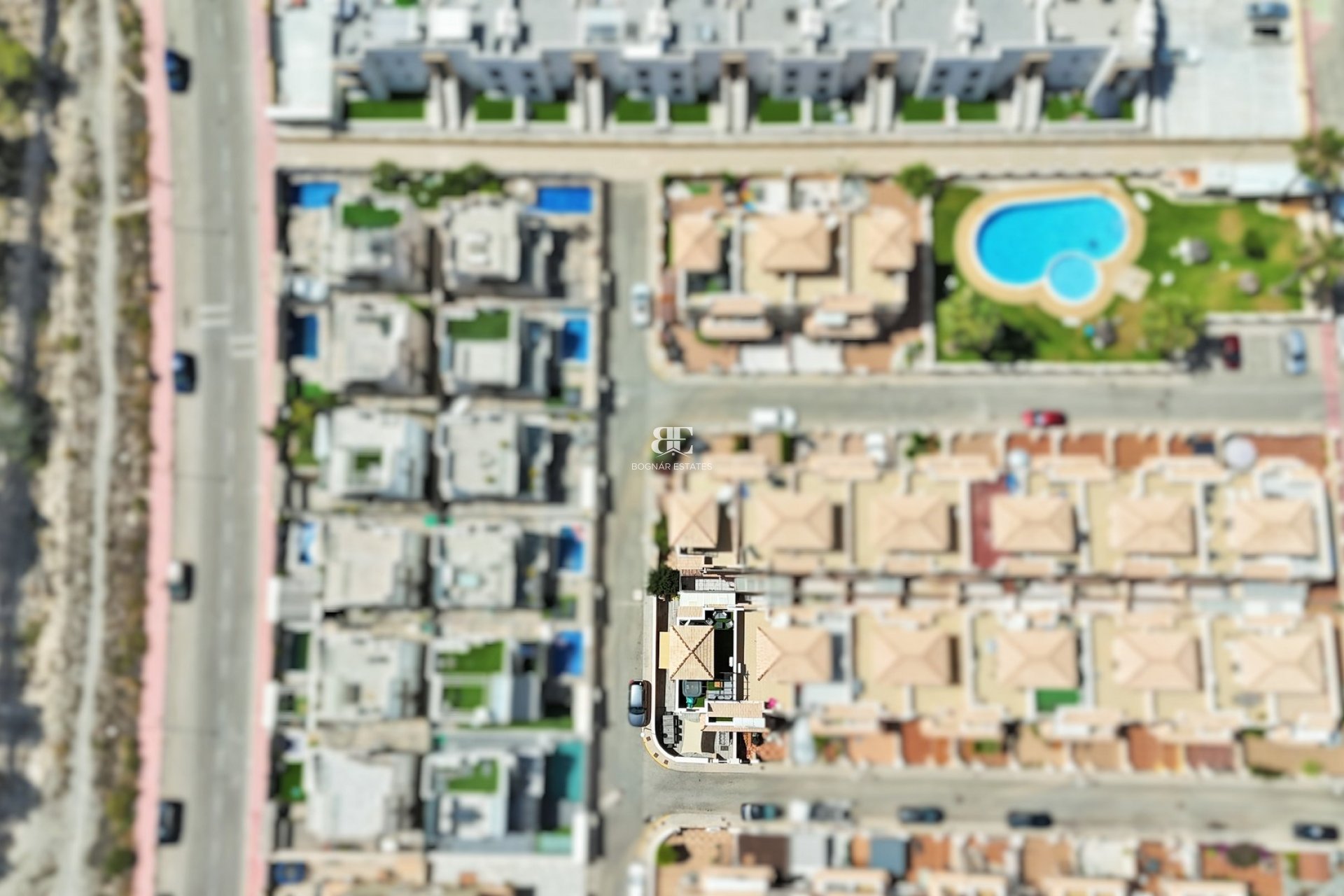 Resale - Townhouse -
Villamartín
