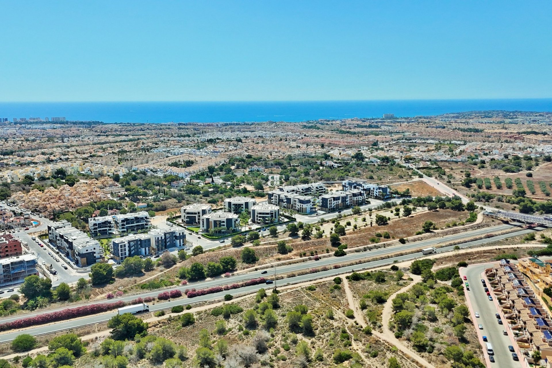 Resale - Townhouse -
Villamartín