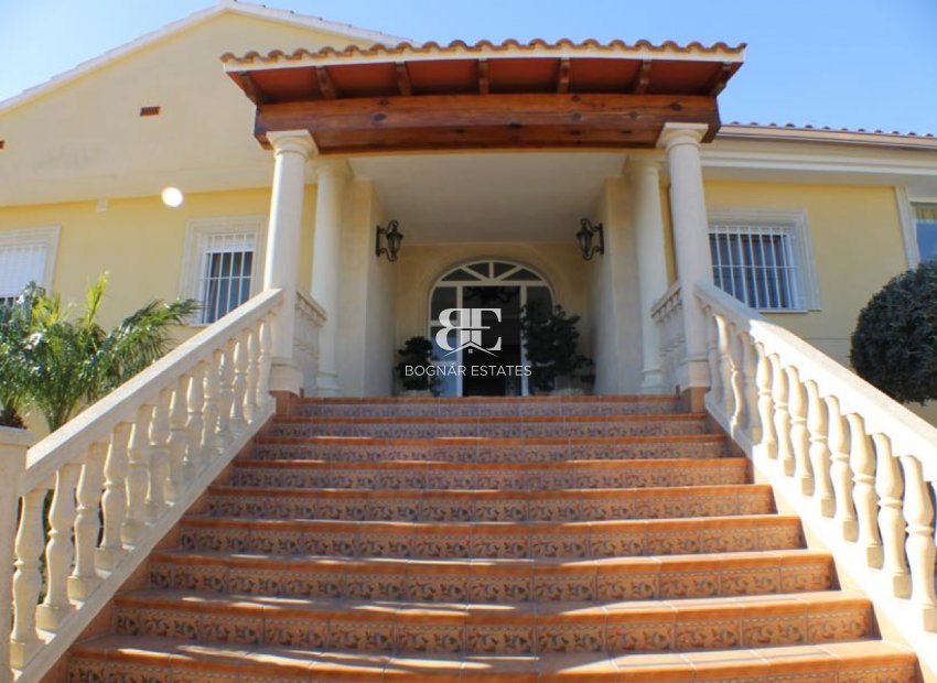 Resale - Villa -
Alfas del Pí - Arabi