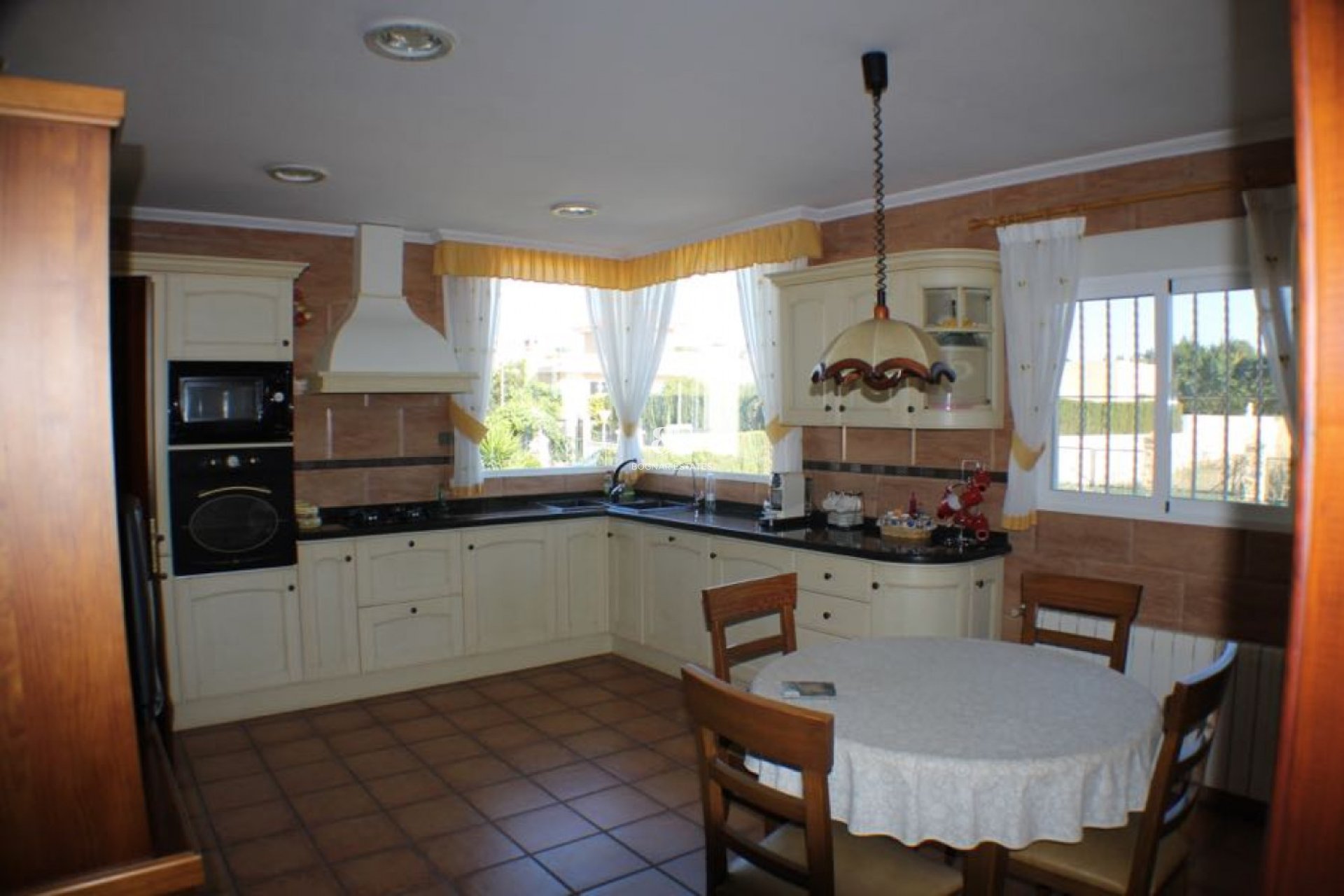 Resale - Villa -
Alfas del Pí - Arabi