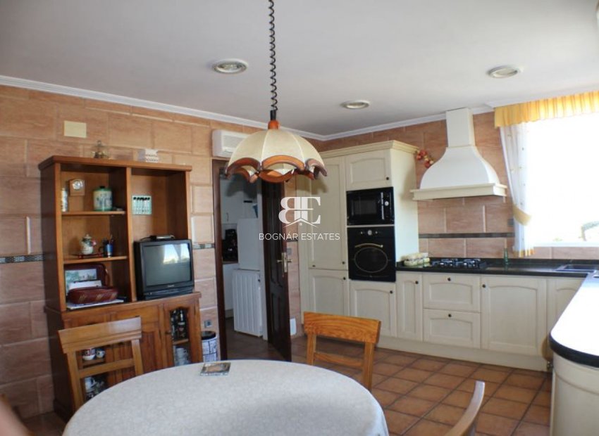 Resale - Villa -
Alfas del Pí - Arabi
