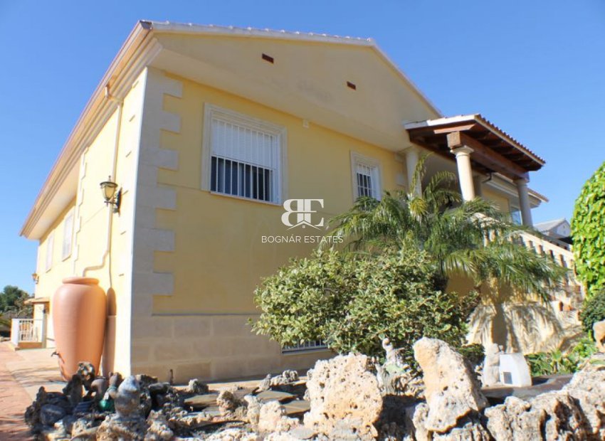 Resale - Villa -
Alfas del Pí - Arabi