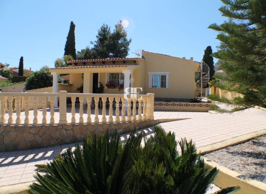 Resale - Villa -
Alfas del Pí - Urbanizaciones