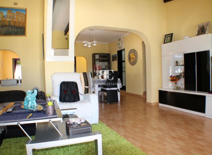 Resale - Villa -
Alfas del Pí - Urbanizaciones