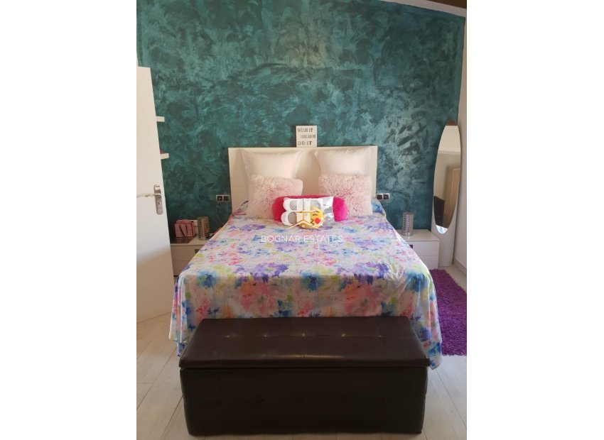 Resale - Villa -
Alfas del Pí - Urbanizaciones