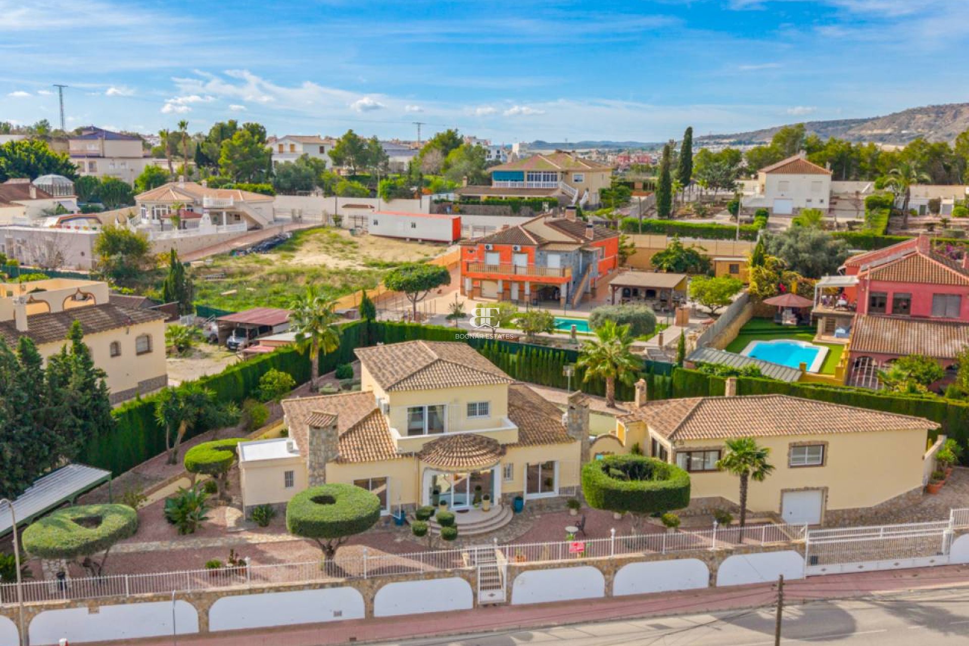 Resale - Villa -
Algorfa - Castillo De Montemar