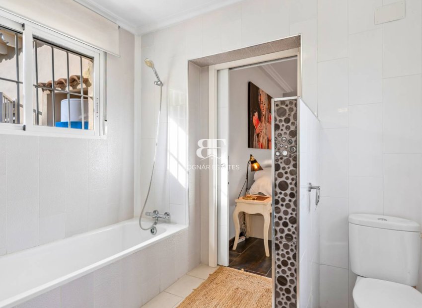 Resale - Villa -
Algorfa - Castillo De Montemar