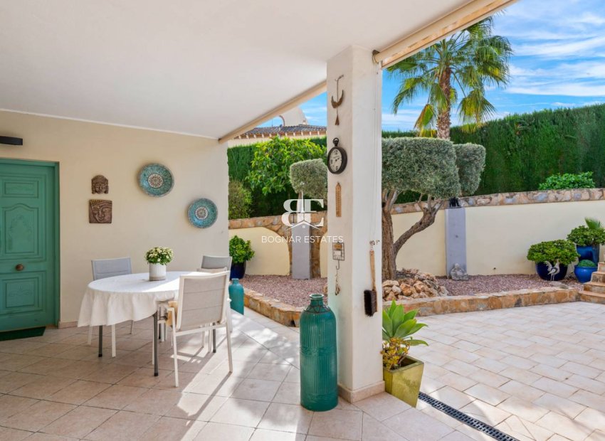 Resale - Villa -
Algorfa - Castillo De Montemar