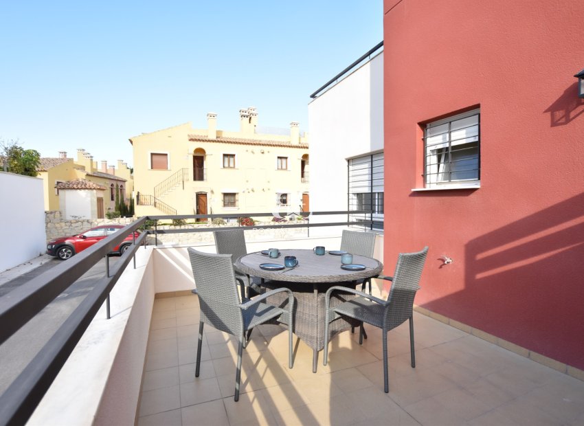 Resale - Villa -
Algorfa - La finca Golf