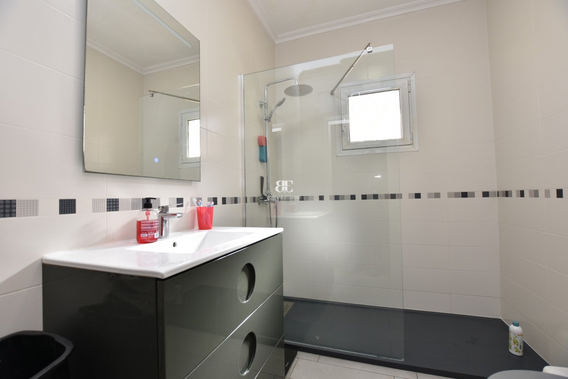 Resale - Villa -
Algorfa - La finca Golf