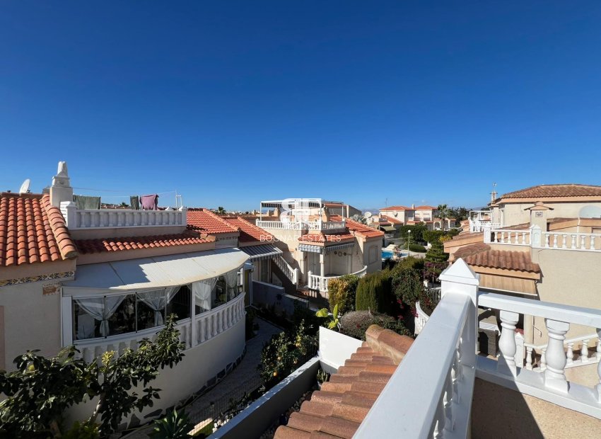 Resale - Villa -
Algorfa - La finca Golf