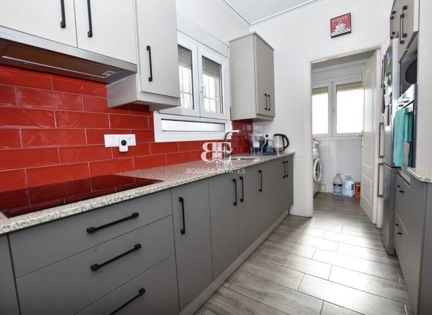 Resale - Villa -
Algorfa - La finca Golf