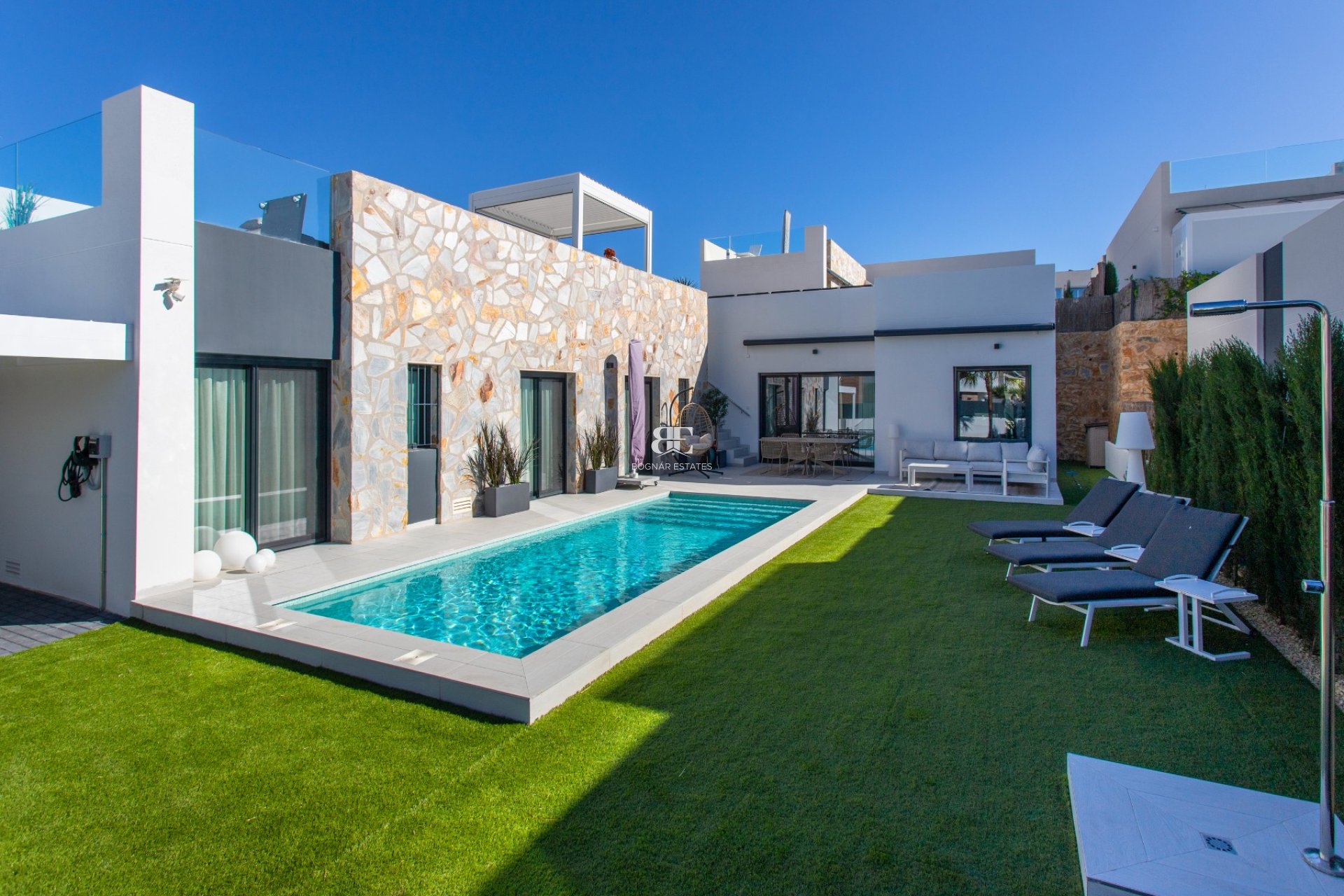 Resale - Villa -
Algorfa - La finca Golf