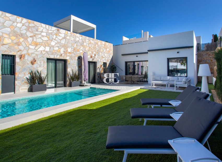 Resale - Villa -
Algorfa - La finca Golf