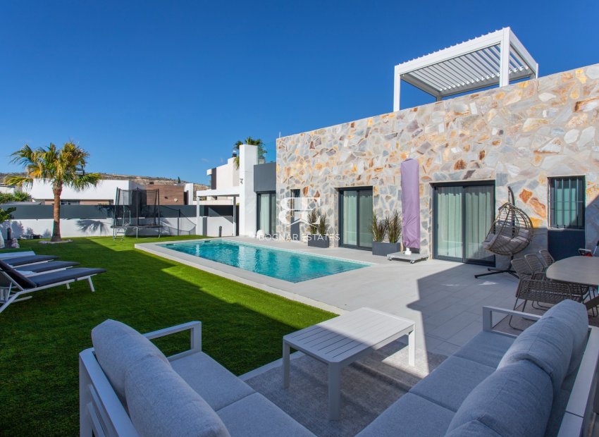 Resale - Villa -
Algorfa - La finca Golf