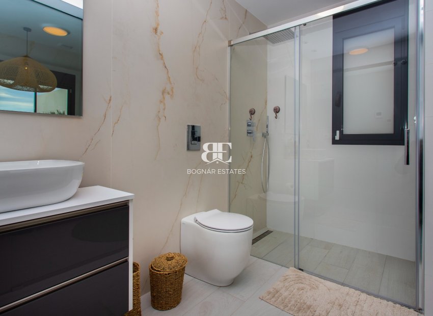 Resale - Villa -
Algorfa - La finca Golf