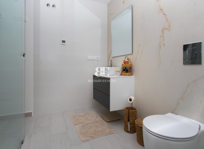 Resale - Villa -
Algorfa - La finca Golf